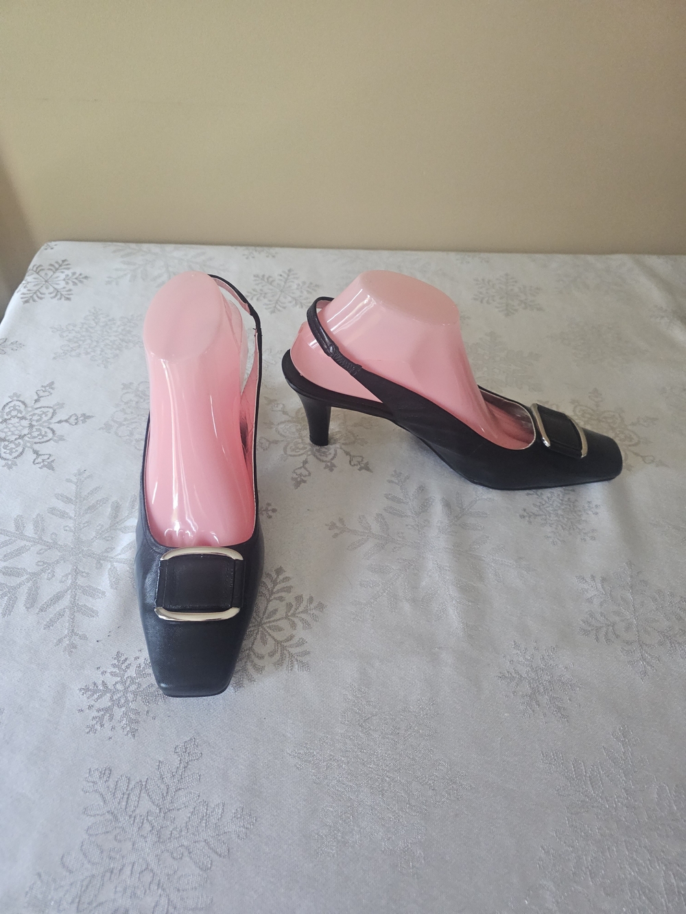 Naturalizer Black Leather Slingback Heels with Square Buckle Sz 10M